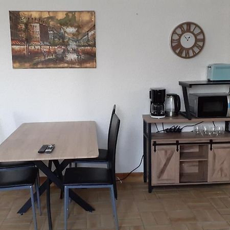 La Marina Apartment Кане Екстериор снимка