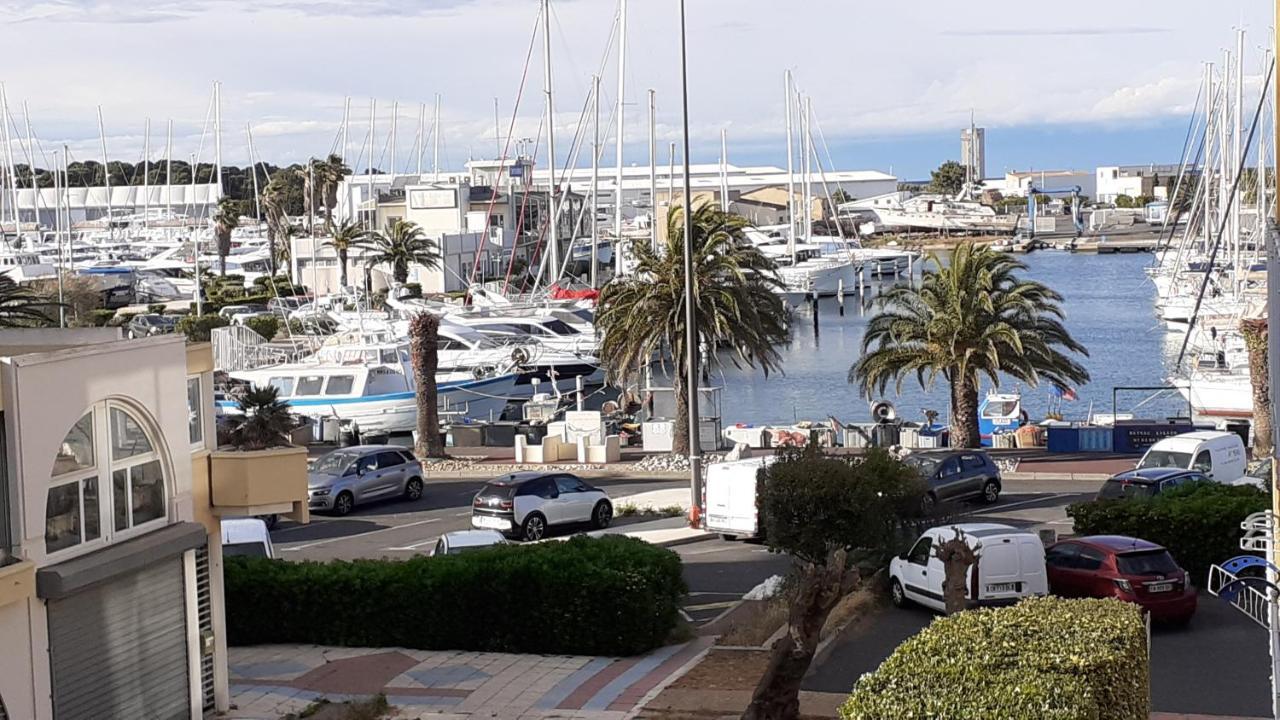 La Marina Apartment Кане Екстериор снимка