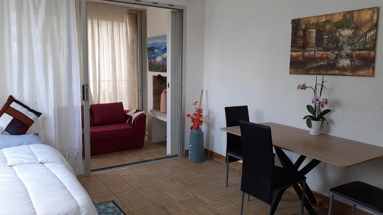 La Marina Apartment Кане Екстериор снимка