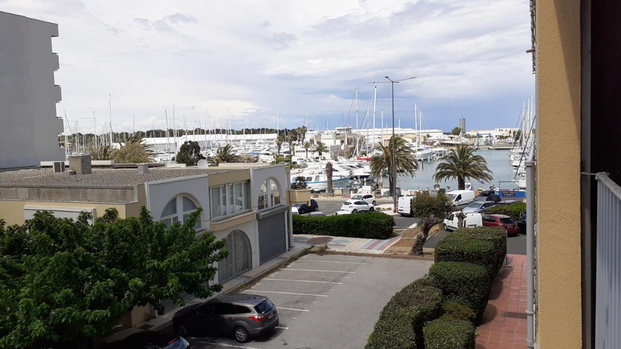 La Marina Apartment Кане Екстериор снимка