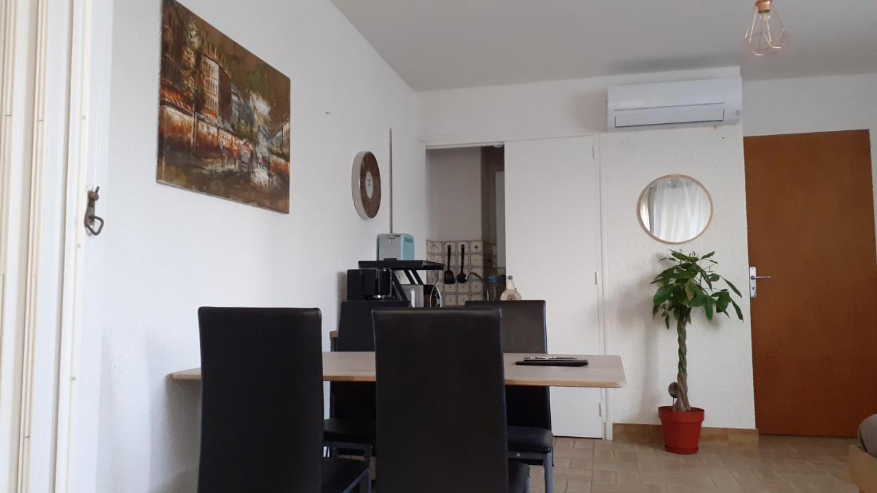 La Marina Apartment Кане Екстериор снимка